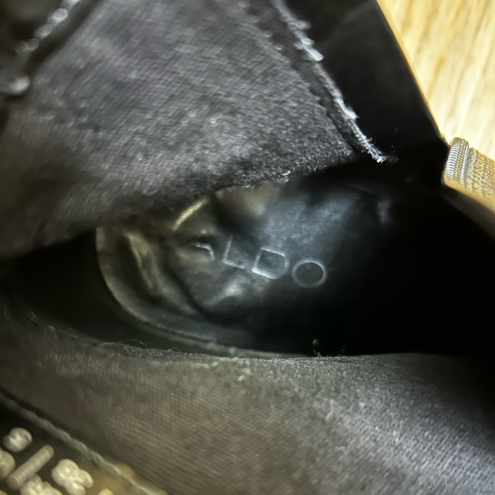 Aldo fringe booties! Black boots with fun fringe, size 7.5 - Picture 7 of 11